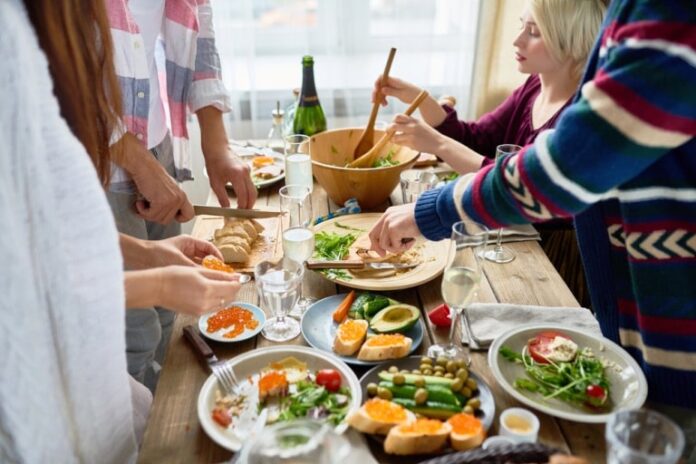 top-tips-for-hosting-a-healthy-dinner-party