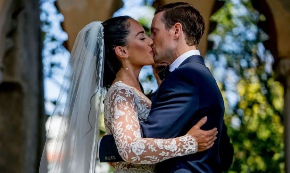 Emily Compagno and Peter Riley held a private ceremony at Villa Cimbrone in Ravello, Italy