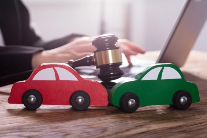 dont facethe insurance company alone the role of a car accident lawyer
