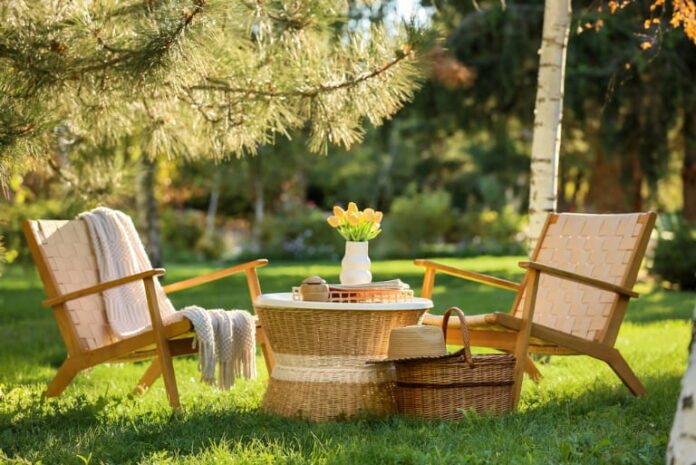 6 Design Tips for a Stress-Reducing Backyard Sanctuary